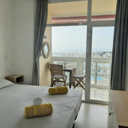 The - Torre La Roca טורמולינוס